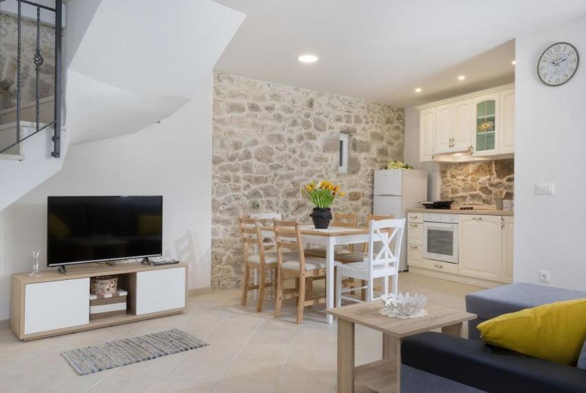 Vila Eli Brela Exteriér fotografie